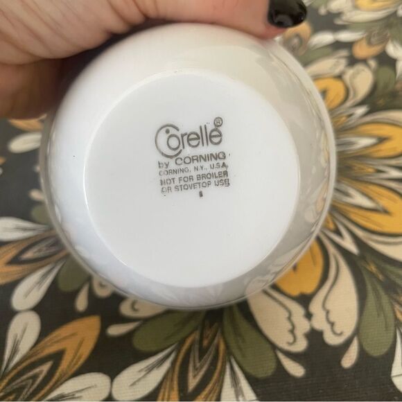 Vintage Corelle Crazy Daisy Custard Bowl - Picture 3 of 4